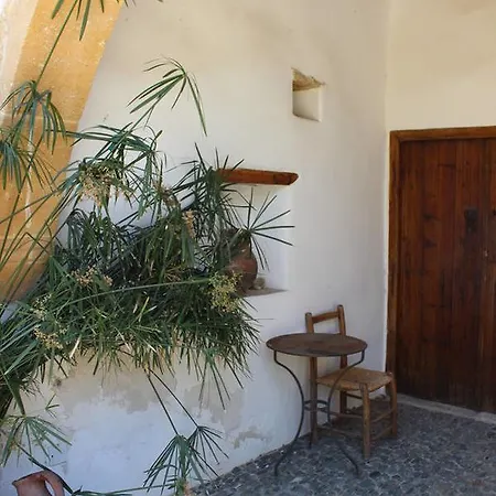 Traditional House 20km From Nicosia Pera