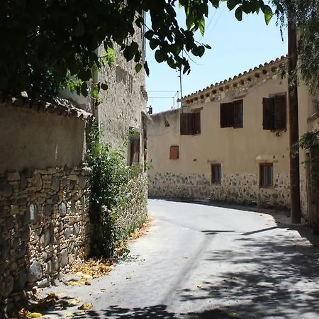 Traditional House 20km From Nicosia Tatil Evi Pera