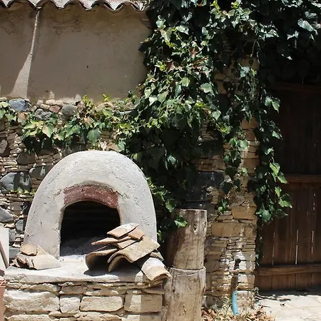 Traditional House 20km From Nicosia Tatil Evi